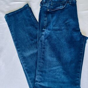 Women’s Mavi EUC Kendra Blue Jeans 27/32